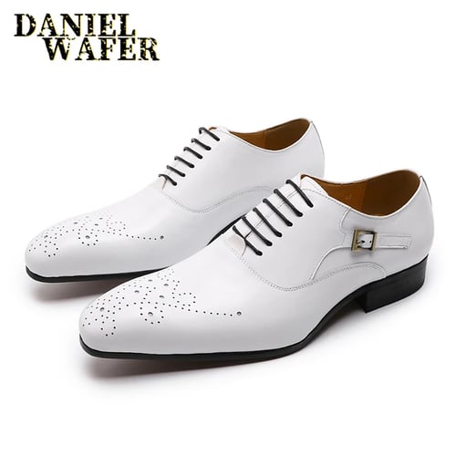 Brogues Men Dress Shoes Formal Black And White Pointy Toe Lace Up Oxfords Shoes 