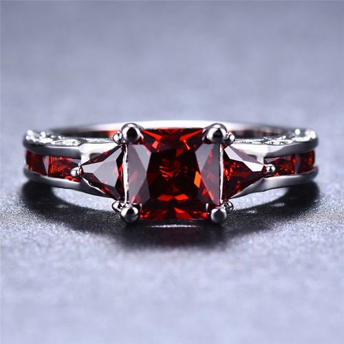 Men's  red  Ruby Black 10kt gold filled Fashion Wedding Ring Gift Size 6 