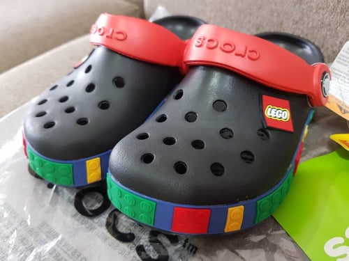 Lego discount crocs new