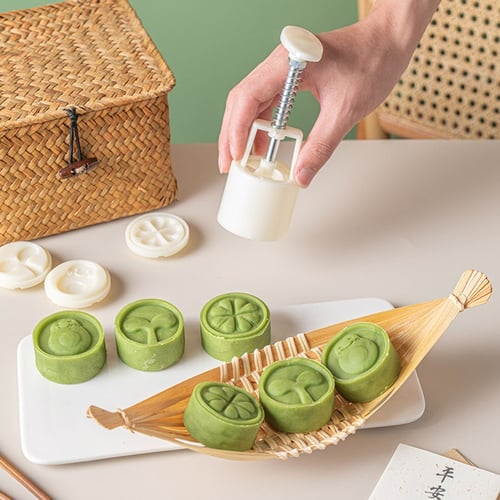 Moon cake discount press