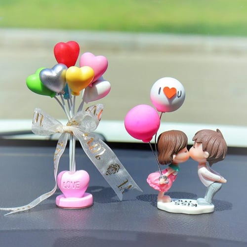 Anime Voiture Décoration Intérieure Mignon Kissing Couple Action Figure Auto  Dashboard Décoration Pour Accessoires de voiture Intérieur Femme
