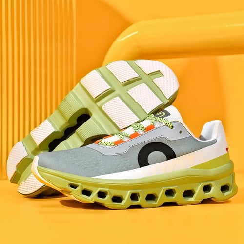 Shock absorbing outlet running shoes