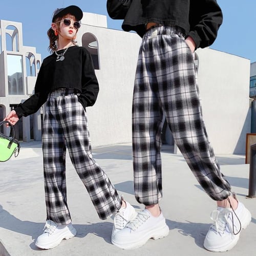 Trendy sales checkered pants