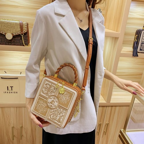 Small box handbag store