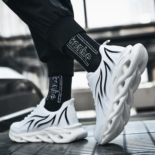 Clunky tennis shoes store