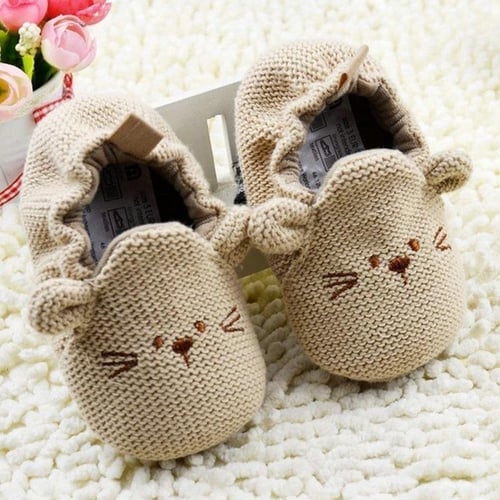 Minnie mouse crib discount shoes