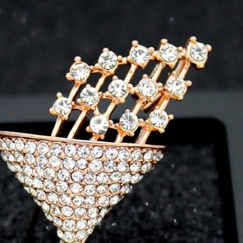 Brooch for shop bags