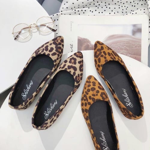 Leopard print flat pumps online