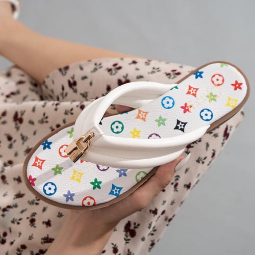 Flip lock slippers online
