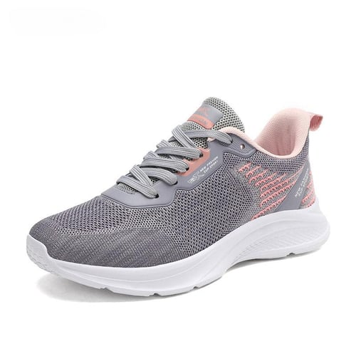 Athletic store leisure shoes