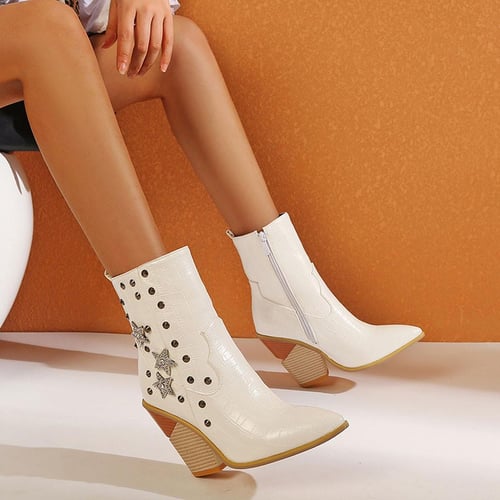 Super pointy boots 2025