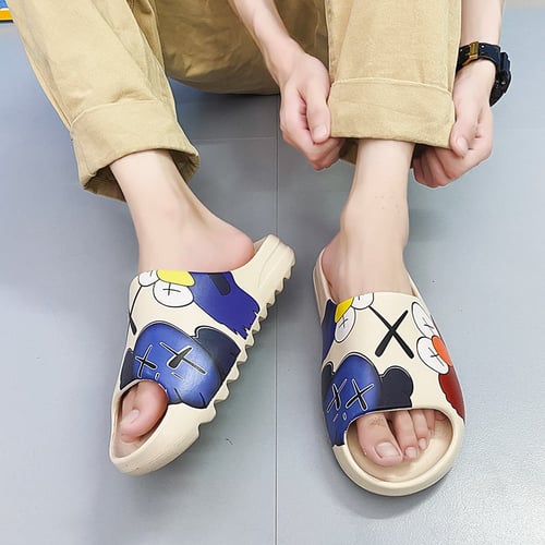 Size 35 46 Kanye Yeezy Slippers Unsiex Beach Slippers Fashion Soft Sole Men Slippers buy Size 35 46 Kanye Yeezy Slippers Unsiex Beach Slippers