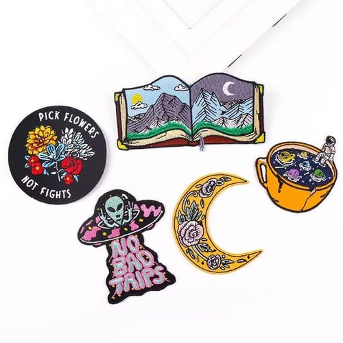 5pcs White Flower Patches/colorful Flower Embroidered Iron-on Patches/cute  Floral Applique/computer Embroidered Patches For Clothing (sew On/glue On)