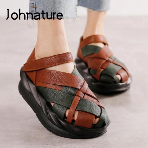 Retro shoes store women's sandals