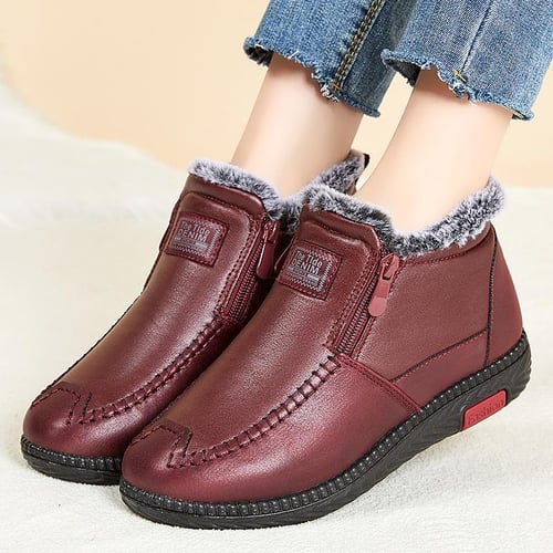 Ladies short best sale snow boots