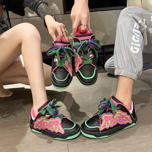 Couple lightweight cheap casual sports shoes