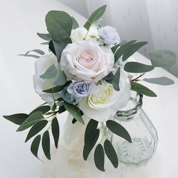 Flower In Hand White Bouquet Feast Flowers Bridesmaid Bonquets Korean Style  Wedding Party Ramos Para Novia De Boda - buy Flower In Hand White Bouquet  Feast Flowers Bridesmaid Bonquets Korean Style Wedding